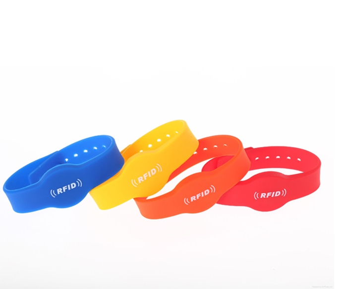  Adjustable Silicone RFID Wristband Factory